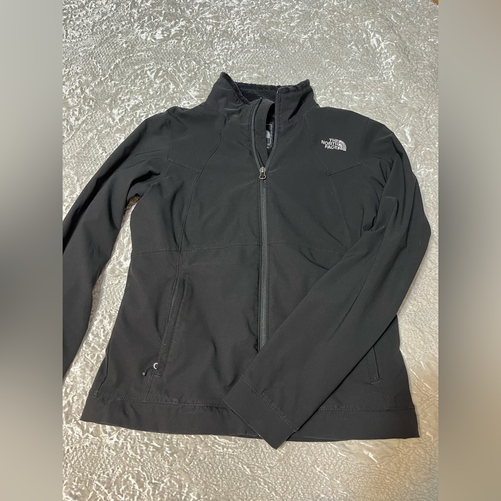 The North Face Black Women's Softshell Utility Jacket. Size Medium